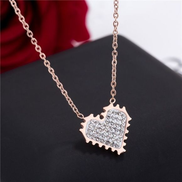 Rose Gold Rhinestone Crystals Heart Chain Necklace - Picture 3 of 5
